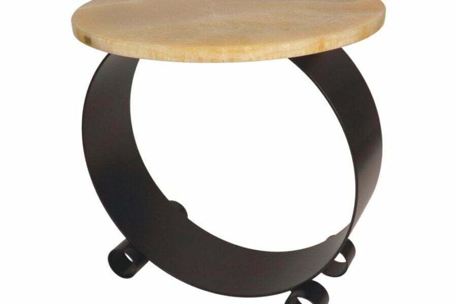 Okrągły stolik kawowy Disten z podstawą w kształcie pierścienia. Kamień naturalny onyks. Producent Sigma Design.