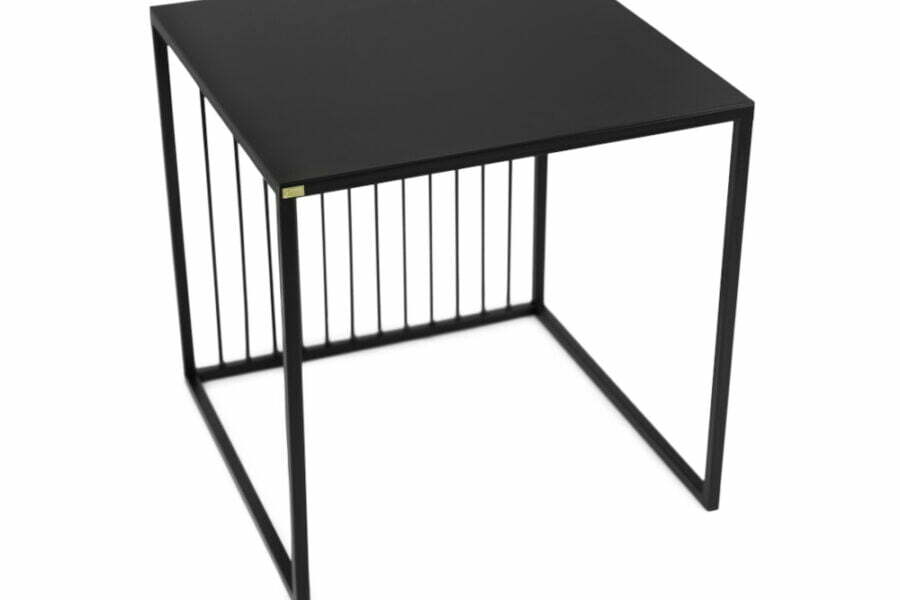 Industrialny stolik pomocniczy Palladium z prętami i metalowym, czarnym blatem. Producent Sigma Design